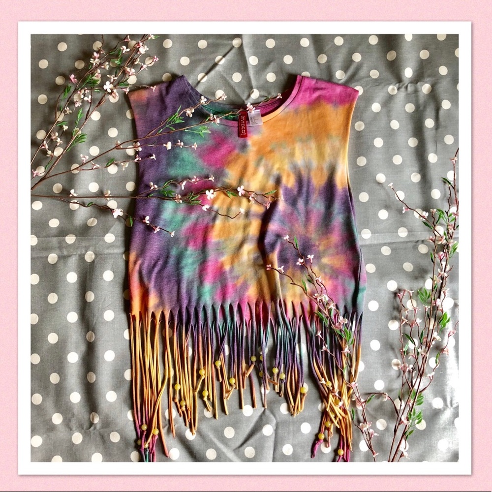 🍁PRICE FIRM🍁 H&M Tie-Dye Fringe Beaded Crop Top
